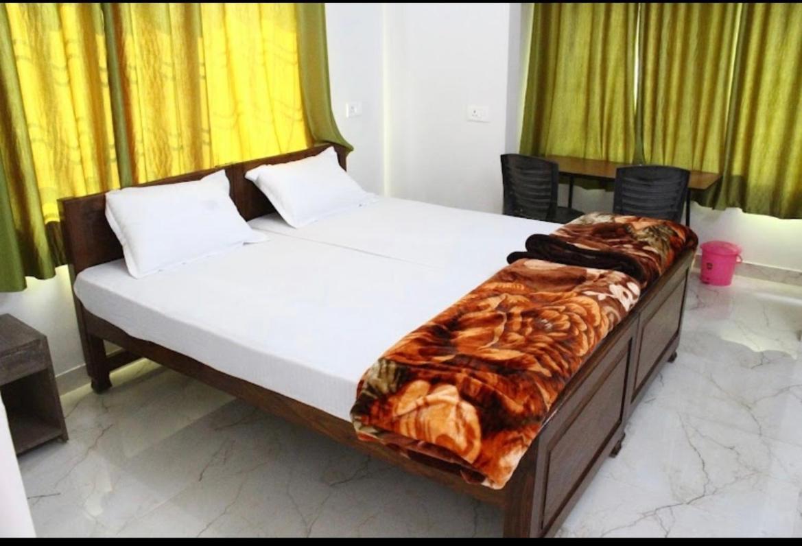 Harsh & Yash Guest House Bodh Gaja Zewnętrze zdjęcie